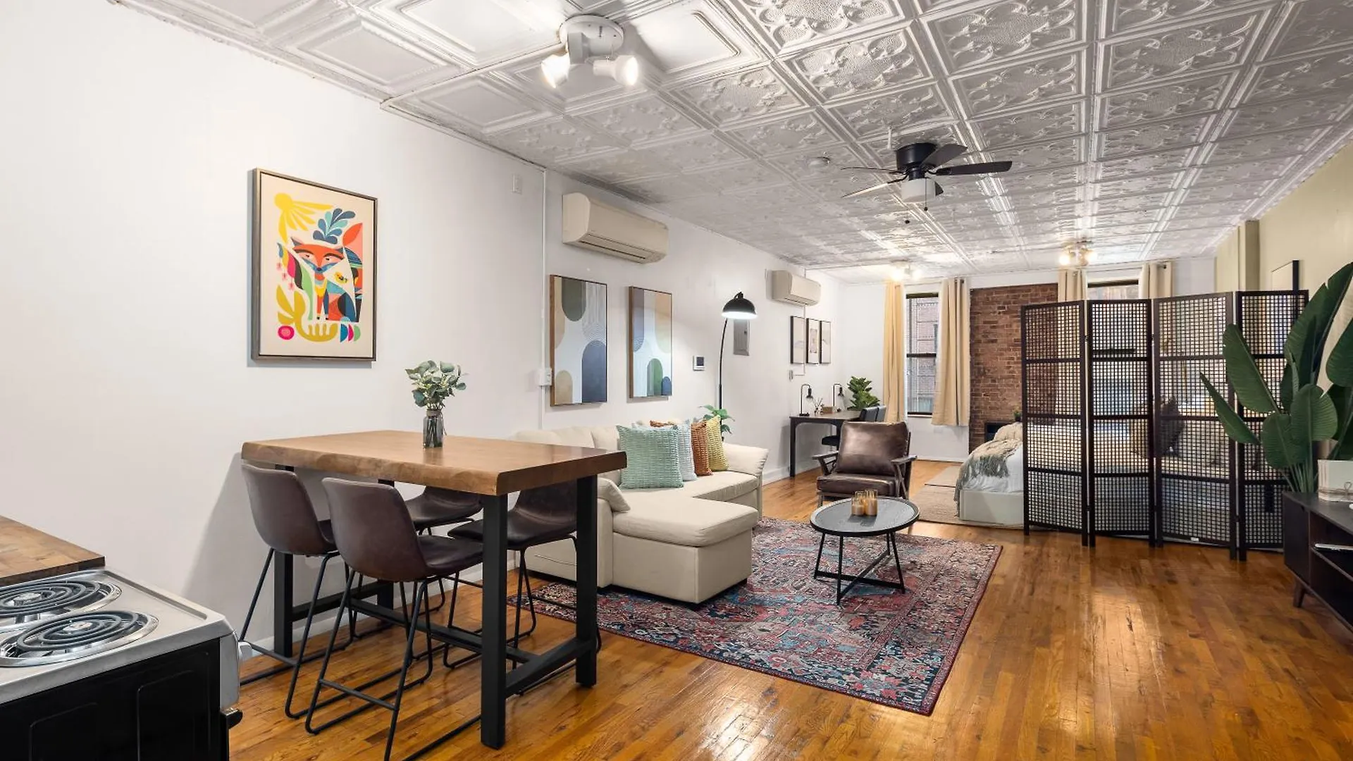 아파트 Manhattan Loft Bliss, Bright & Rustic Charm 뉴욕 미국